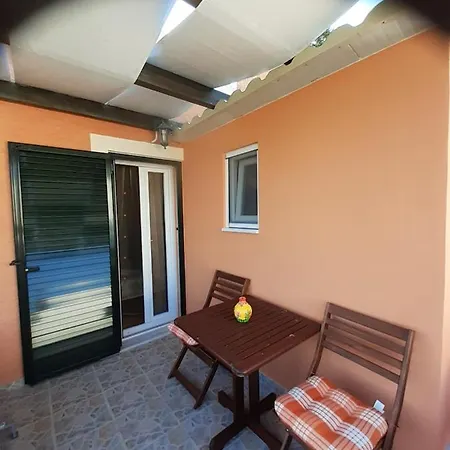 Thomas House Pouládes