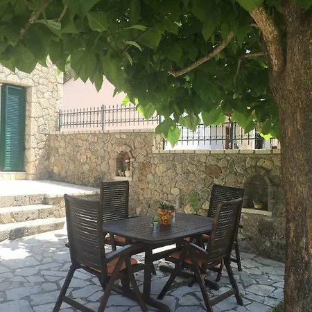 Thomas House Villa Pouládes
